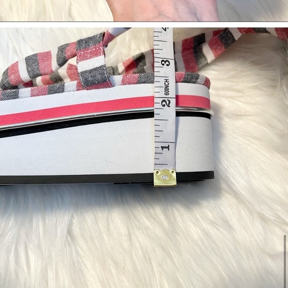 💫SOLD💫ZARA Red Striped Fabric Laced Platform Sandals - Picture 4 of 4